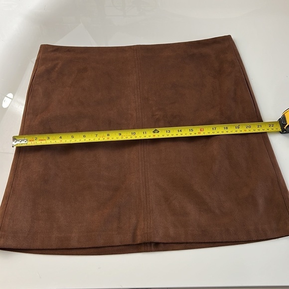 ESPRIT Brown Faux Suede Fully Lined Skirt with Pockets NWT - Picture 9 of 12